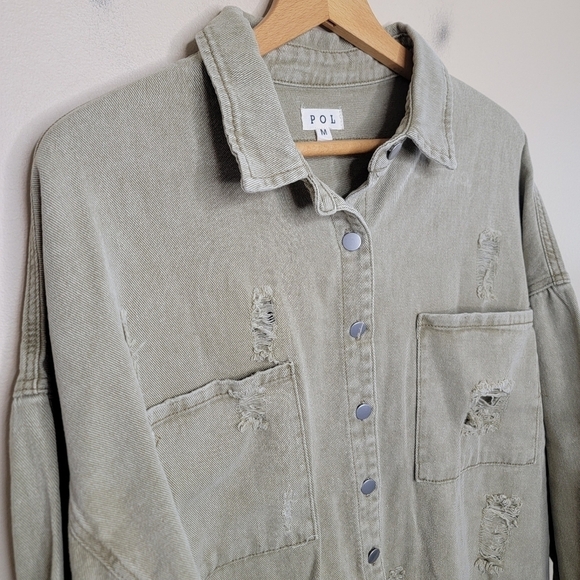 POL | Distressed Shirt Jacket Shacket in Faded Olive Size Medium - Picture 5 of 7